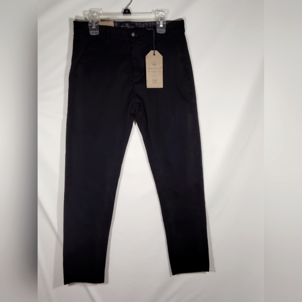 NWT.  ACROSS THE POND Ladies Black Cotton Chino Pants 29 X 30.